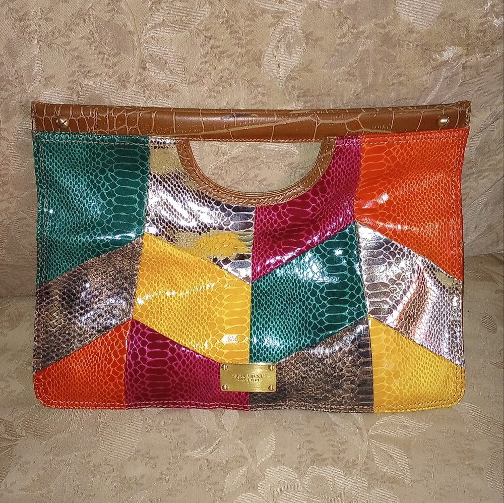 Nine West Handheld Bag. Reproduction Snakeskin. Excellent Condition.